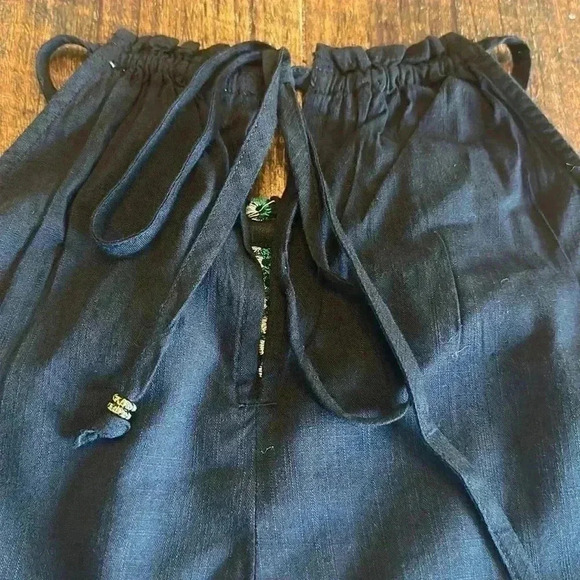 Knox Rose | Black Embroidered Flowy Halter Tank Top, Cotton Blend - Picture 7 of 7